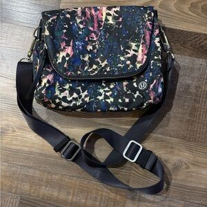 Lululemon Party Om Bag